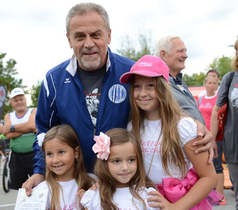 12032986_868203959938411_1170657166653926306_n