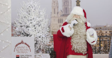 Advent u Klovićevim dvorima