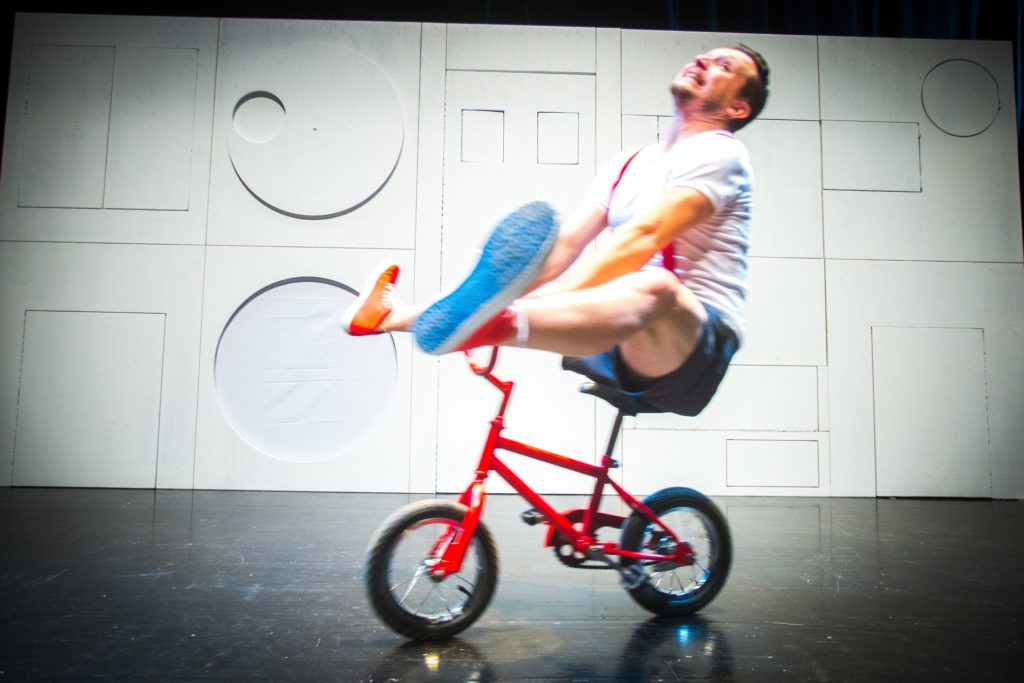 neverbalna predstava