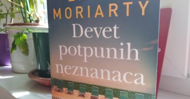 devet potpunih neznanca