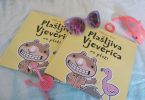 plašljiva vjeverica na plaži